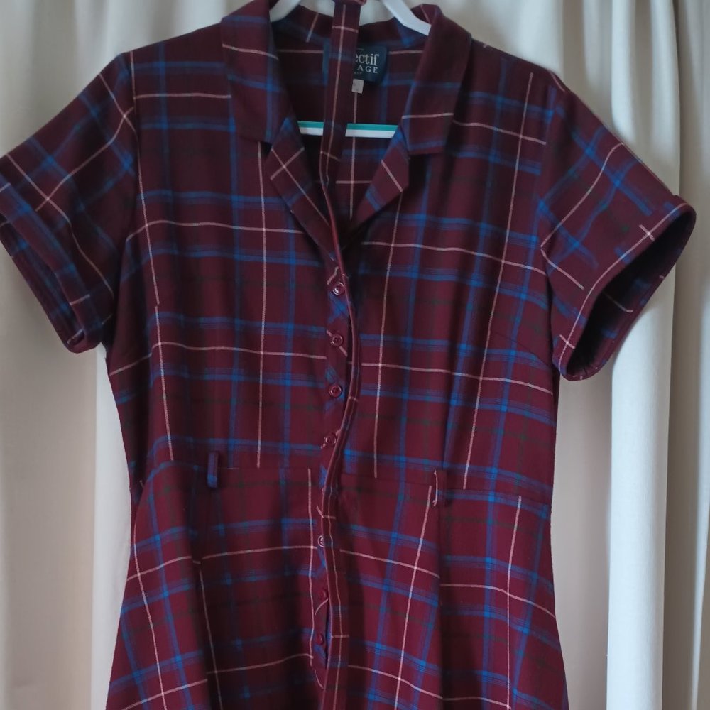 Collectif Caterina burgundy plaid swing dress size UK 18